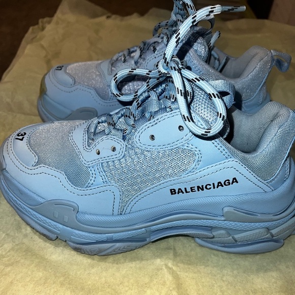 Baby blue triple S sneakers - Picture 2 of 6